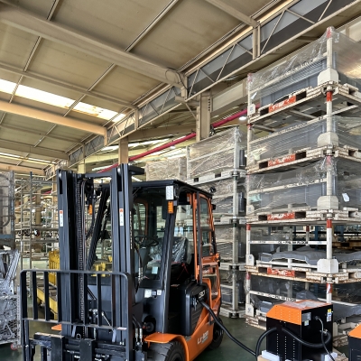 리튬 3톤 전동지게차 납품