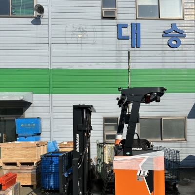 입승식 전동지게차 납품