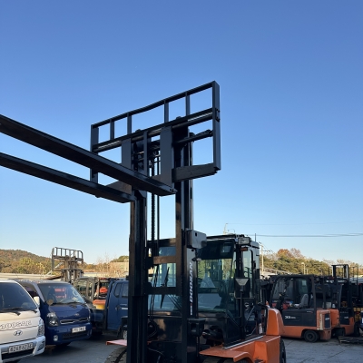 두산 7톤 지게차(3000만원)